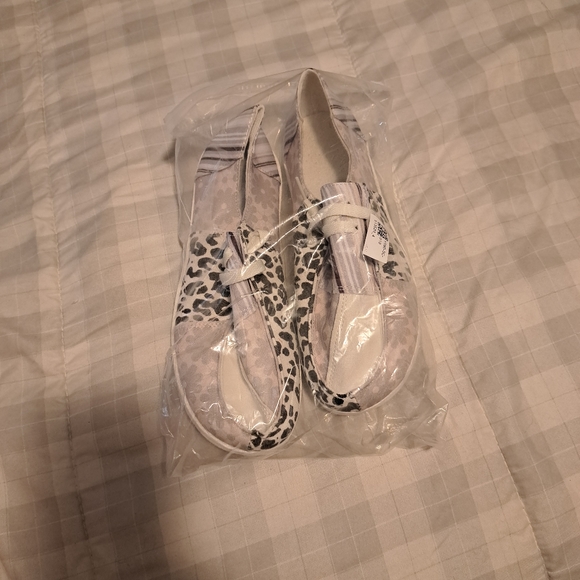 Gray multi pattern loafer NEW size 8 - Picture 4 of 4